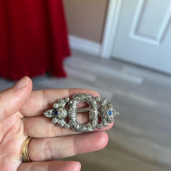 EISENBERG 1940 crystal platinum Elegant Silver and Blue Brooch 💙 - Picture 1 of 7